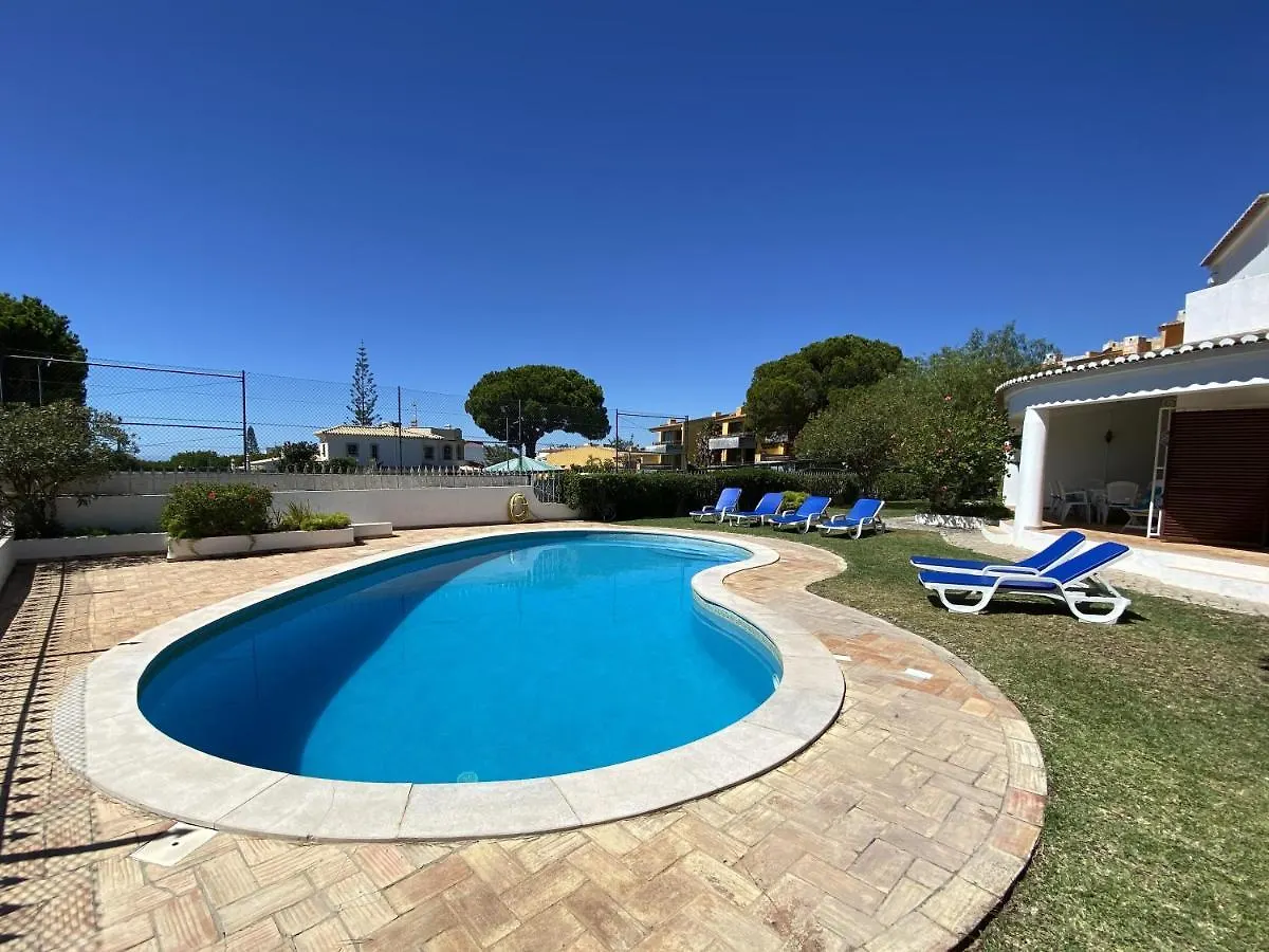 Villa Vivenda Julia E Tavares Vilamoura