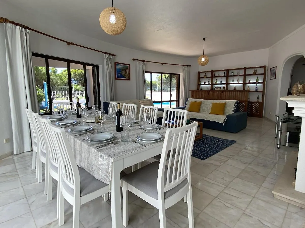 Villa Vivenda Julia E Tavares Vilamoura